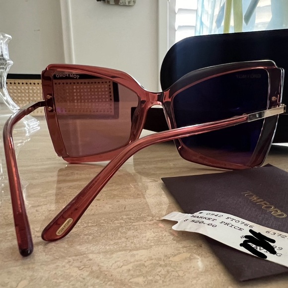 Tom Ford GIA FT 0766 TRANSPARENT RED/PINK LIGHT BROWN 63/19/135 women Sunglasses - Picture 7 of 11